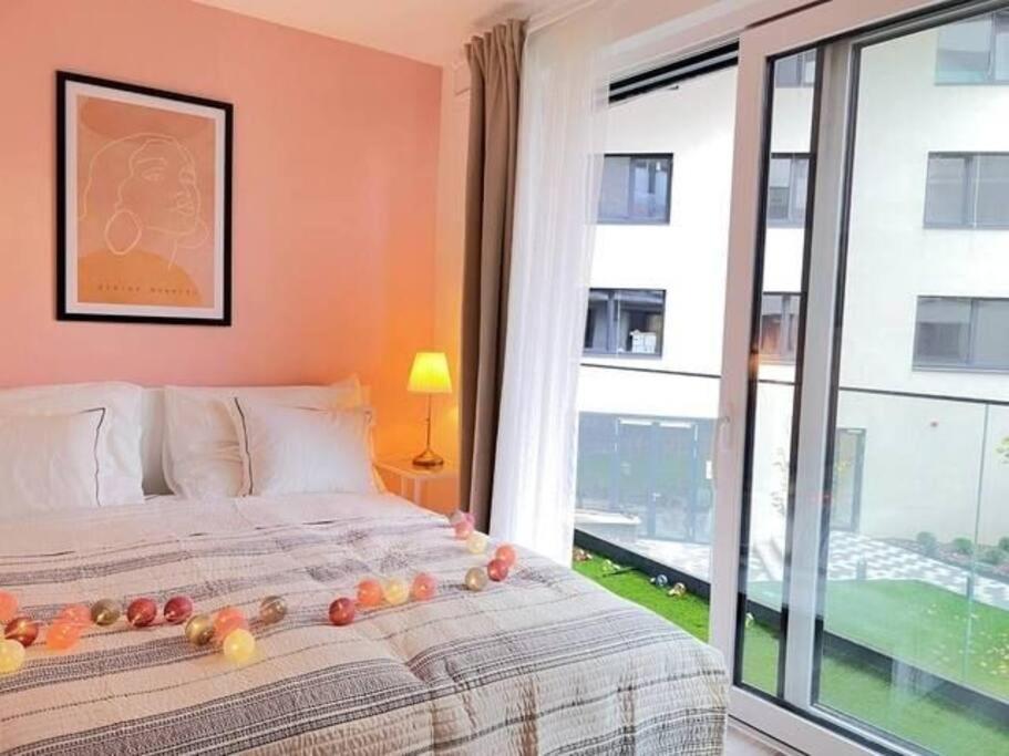 B104 - Liberty Bridge Lovely Home With Free Parking Budapest Exteriör bild