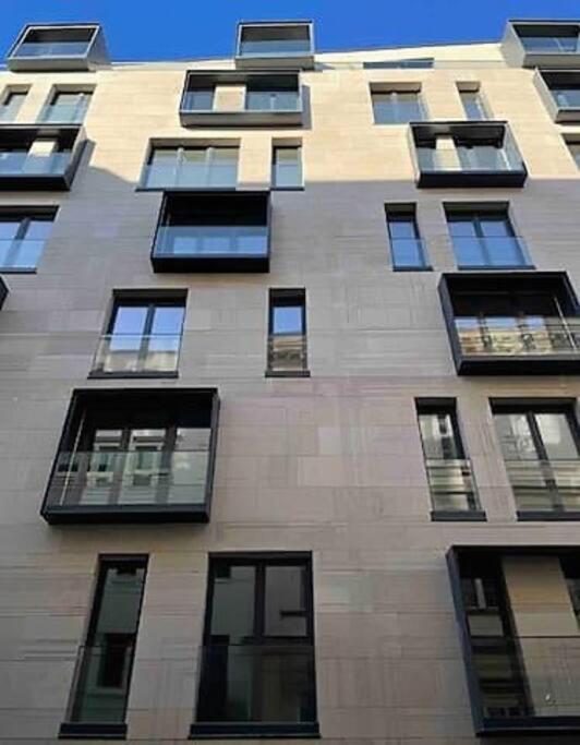 B104 - Liberty Bridge Lovely Home With Free Parking Budapest Exteriör bild