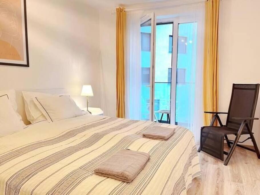 B104 - Liberty Bridge Lovely Home With Free Parking Budapest Exteriör bild
