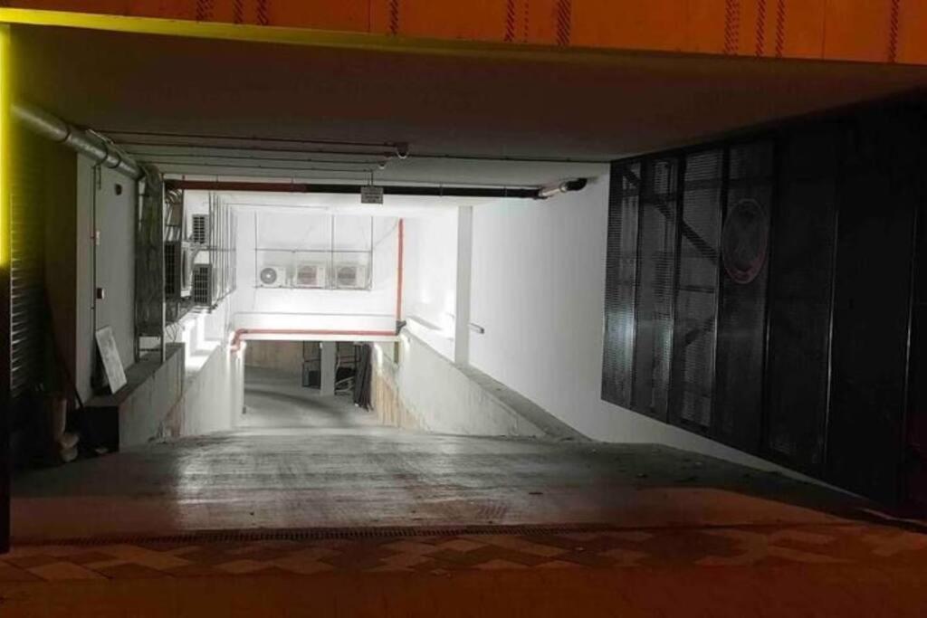 B104 - Liberty Bridge Lovely Home With Free Parking Budapest Exteriör bild